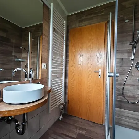 度假居 House In With 1 Bedroom *