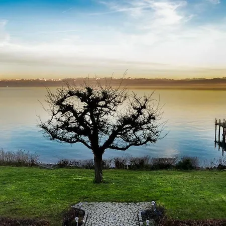 度假居 House In With 1 Bedroom 博登斯边的伊门施塔特